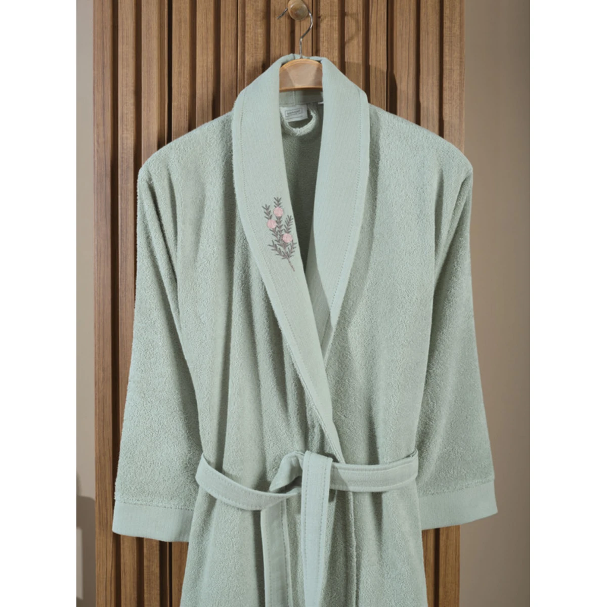 Manamo Tiny Rose Embroidered Bathrobe Cotton Cameo Green L/XL