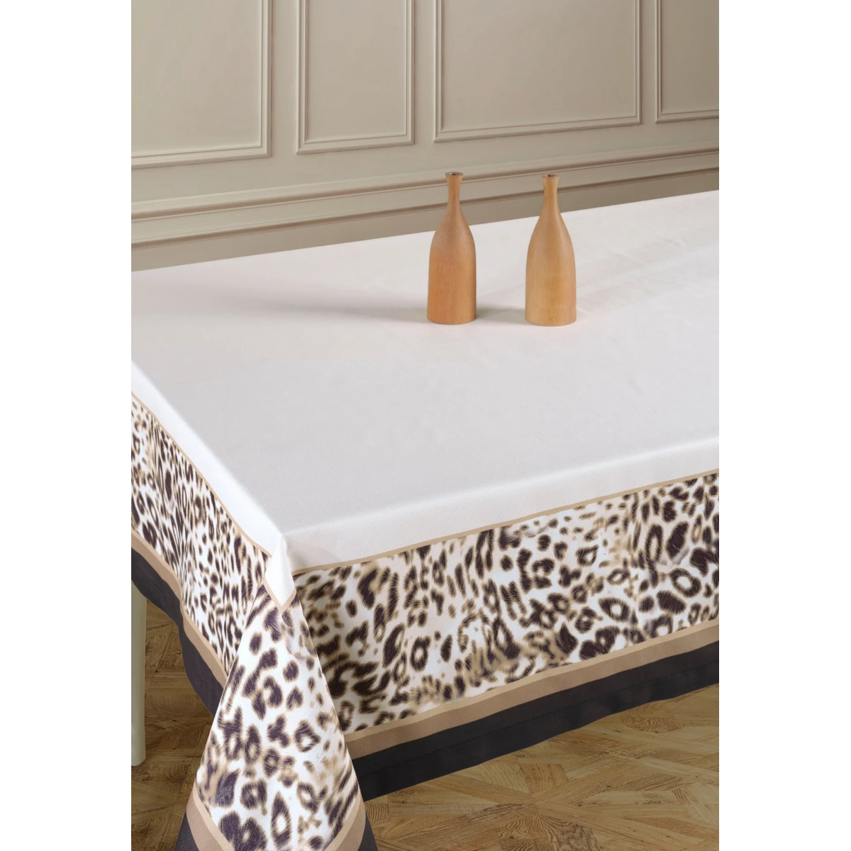 Manamo Leopard Table Cloth Digital Print Polyester  140x250 cm